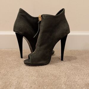 Giuseppe Zanotti 120